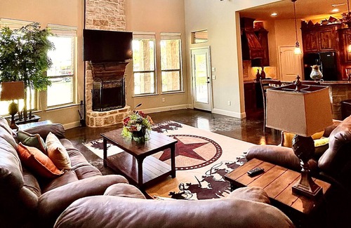 Graham Cabina | Waterfront Cabin with Private Dock - Incredible Location