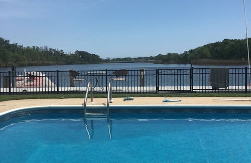 Cedarcroft Casa | Waterfront views from the pool