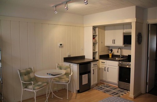 Glen Arbor Condominio | Waterfront Walk Out en el Homestead Resort- Disponible todo el año