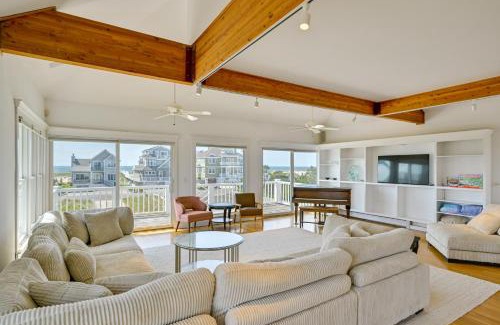 West Hampton Dunes Casa | Waterfront Westhampton Haven Pool and Private Beach