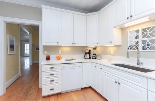 Norfolk Cabaña | Waterfront Willoughby Oasis