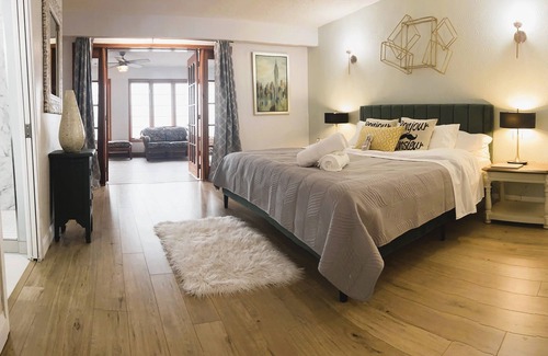 Dunnville Casa | Waterfront with $1M view!