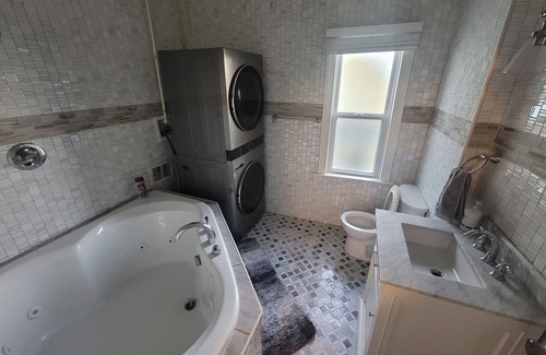Wyandotte Casa | Waterfront with boat dock 3-bedroom house on Detroit River canal. Good for 8