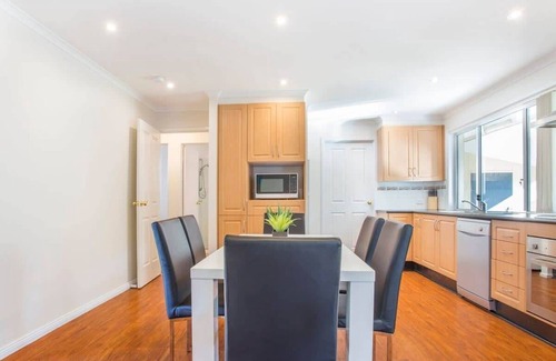 Lake Conjola Casa | Waterfront Wonder - 77 Lake Entrance Rd