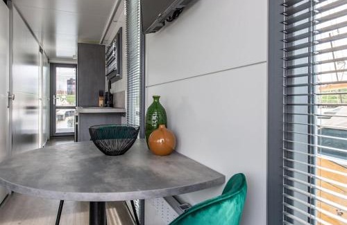 Kamperland Alquiler De Eote | Waterlodge in Kamperland by Veerse Meer