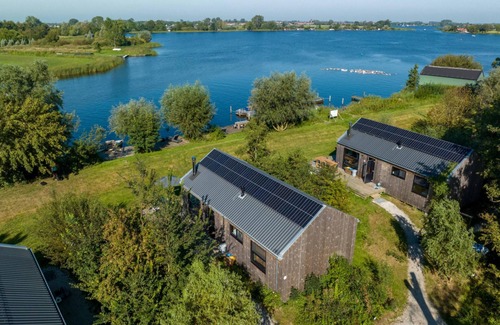 Grou Apartamento | Waterlodge Tomke in Nes