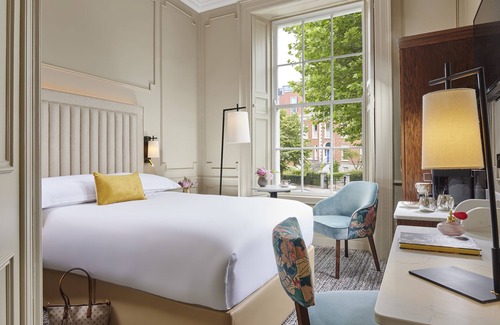 Ballsbridge Casa | Waterloo Townhouse & Suites