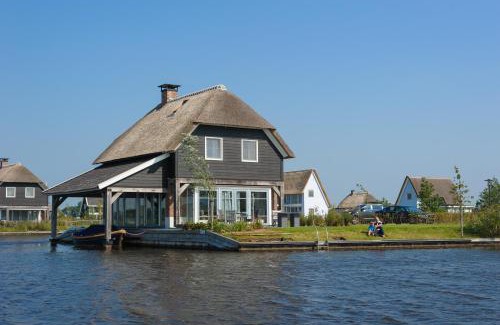 Zuideinde Complejo | Waterresort Bodelaeke Giethoorn