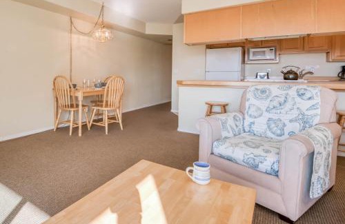 Lincoln City Casa | Waters Edge 302