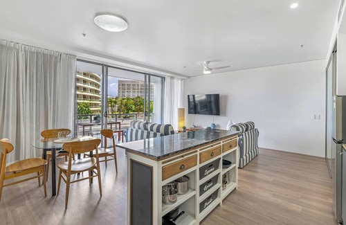 Cairns Central Business District Apartamento | Waters Edge at Harbour Lights Poolside Convenience