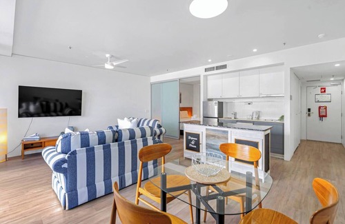 Cairns Central Business District Apartamento | Waters Edge at Harbour Lights Poolside Convenience