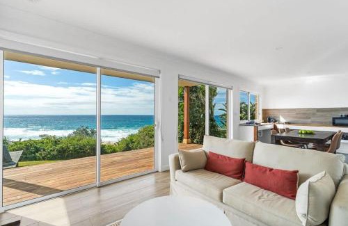 Ulladulla Apartamento | Waters Edge - beachside home near Rennies Beach