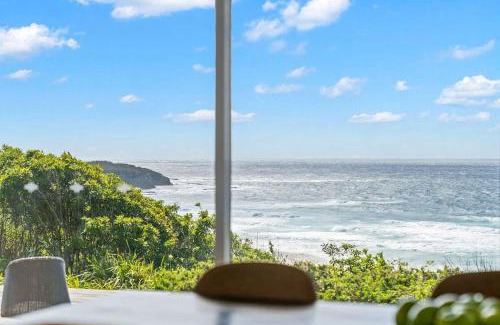 Ulladulla Apartamento | Waters Edge - beachside home near Rennies Beach