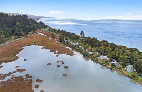 Collingwood Casa | Waters Edge Golden Bay