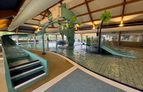 South Cerney Casa | Waters Edge, Hoburne Cotswolds
