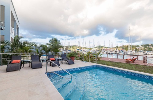 Rodney Bay Villa | Waters Edge Luxury Villas de Bay Gardens Resorts - ¡Desayuno incluido!