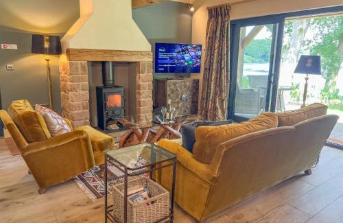 Wing Casa | Waters Edge, Talkin Tarn, nr Brampton
