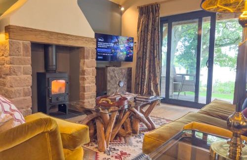 Wing Casa | Waters Edge, Talkin Tarn, nr Brampton