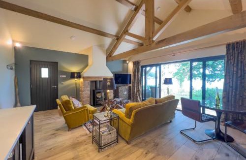 Wing Casa | Waters Edge, Talkin Tarn, nr Brampton