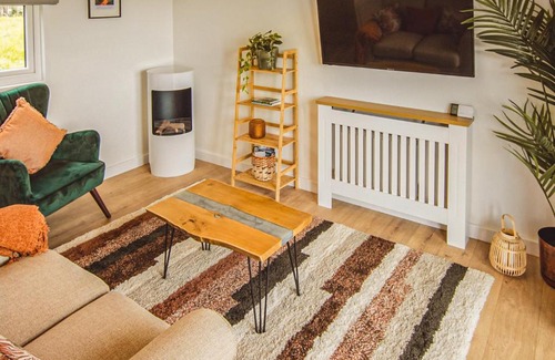 Donyatt Casa | Waters Edge - Uk44426