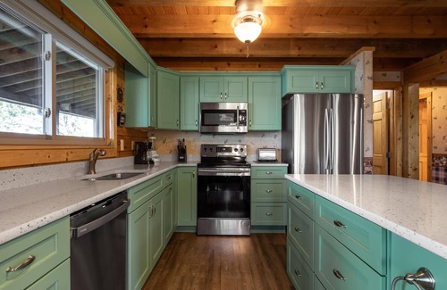 Dandridge Cabina | Waters Edge