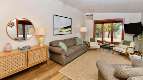 Ellison Bay Casa | Waters End Cottage by Simple Life Rentals