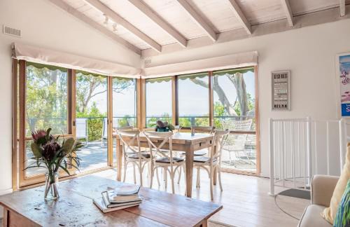 Lorne Casa | Watershack - Expansive ocean views, close to town