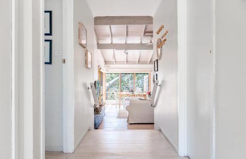 Lorne Casa | Watershack - Expansive ocean views, close to town