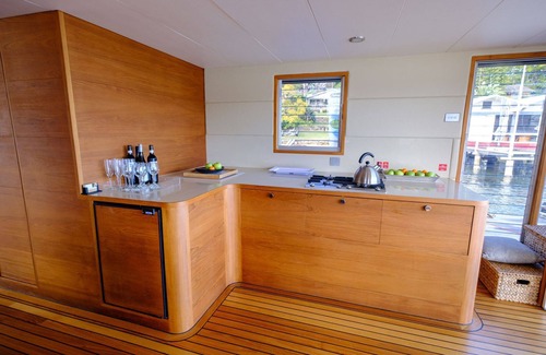 Lake Macquarie City Council Cabina | Watershed + 2 Hour Cruise