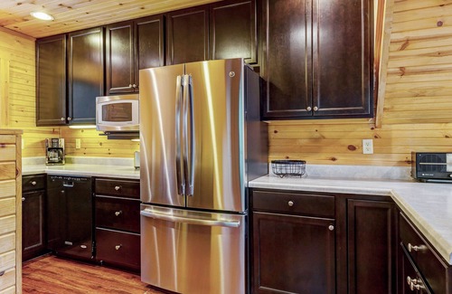 Wright City Chalet De Esquí | 1760 Waterside Cottage por Sarah Bernard!