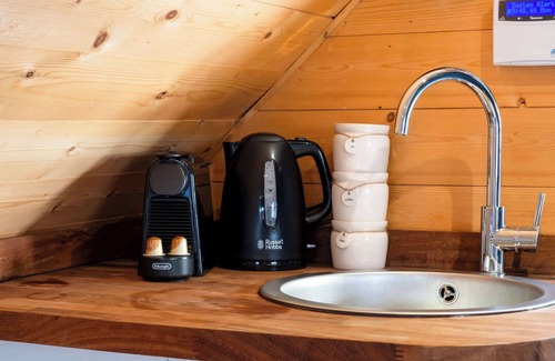 Leicester Apartamento | Waterside Edge with Hot Tub