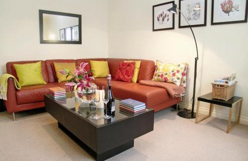 Warkworth Casa | Waterside