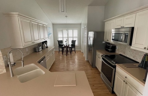 Eagle Pointe South Villa | WATERSIDE is not available to book via VRBO due to their total incompetence