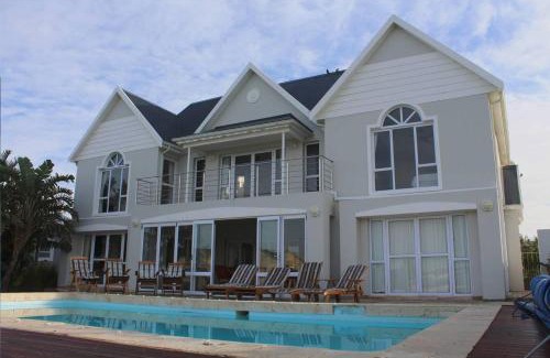 Marina Martinique Casa | Waterside Living MM1394