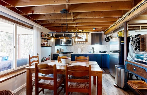 New Durham Casa | Waterside retreat with streaming, grill, open layout, full kitchen, & W/D