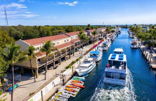 Key Largo Hotel | Waterside Suites and Marina