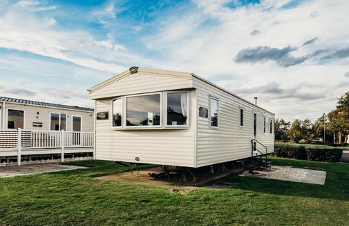 Grimsby Otro | Waterside, Thorpe Park Cleethorpes Static Caravan