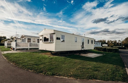 Grimsby Otro | Waterside, Thorpe Park Cleethorpes Static Caravan