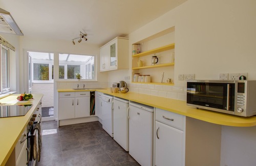 Osmington Mills Cabaña | Waterson