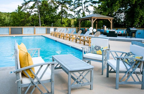 Steele Creek Casa | Waterview Family Style Two Bedroom Cabin #7 at Long Cove Resort by Redawning