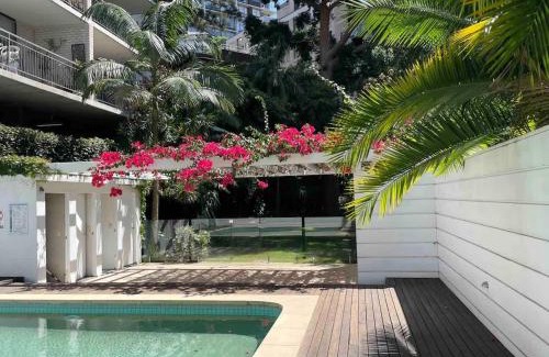 Elizabeth Bay Apartamento | Waterview Sunny Oasis 2BR with harbour views and pool