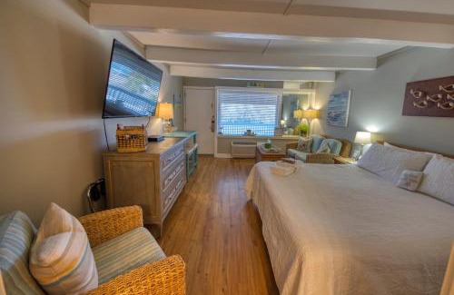 Airlie Apartamento | Waterway View Studio 2 w/Pool, 1 mile to Wrightsville Beach