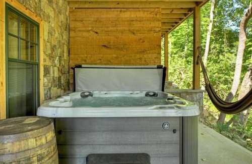 East Ellijay Casa | Waterwheel on the Cartecay