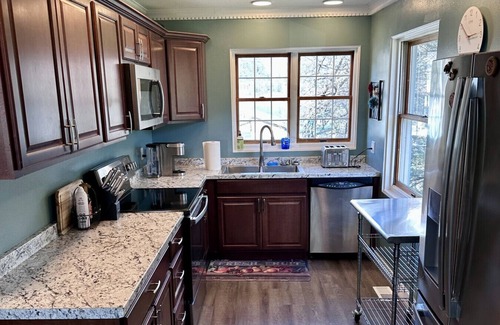 Douglas Apartamento | Waterwheel Penthouse - Downtown Douglas