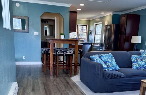 Douglas Apartamento | Waterwheel Penthouse - Downtown Douglas