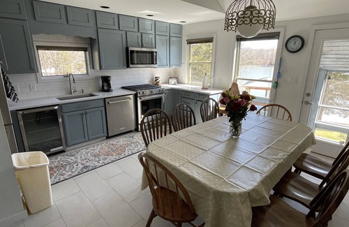 Spring City Casa | Watts Bar Lake House