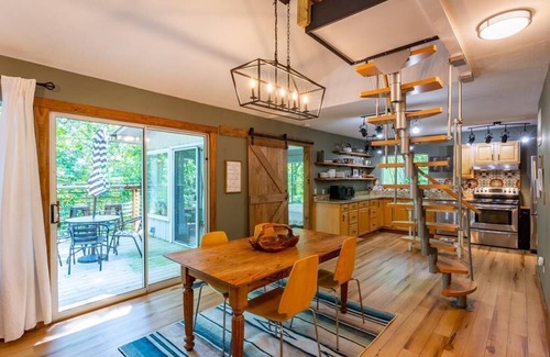 Spring City Casa | Watts Bar Tree House