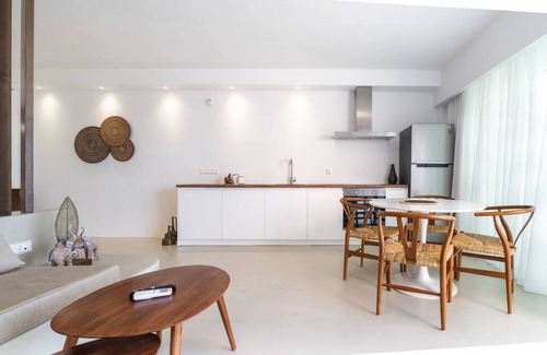 Kokkini Chani Casa | Wave an Idyllic Seafront Suite