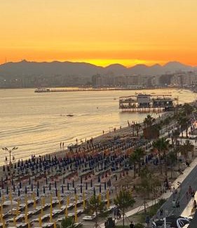 Durres Apartamento | Wave Beachfront Apartments