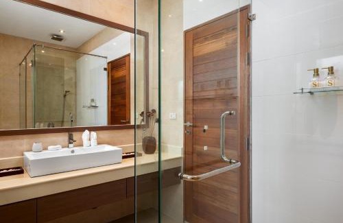 Ban Saiyuan Villa | Wave Heaven Villa in Rawai